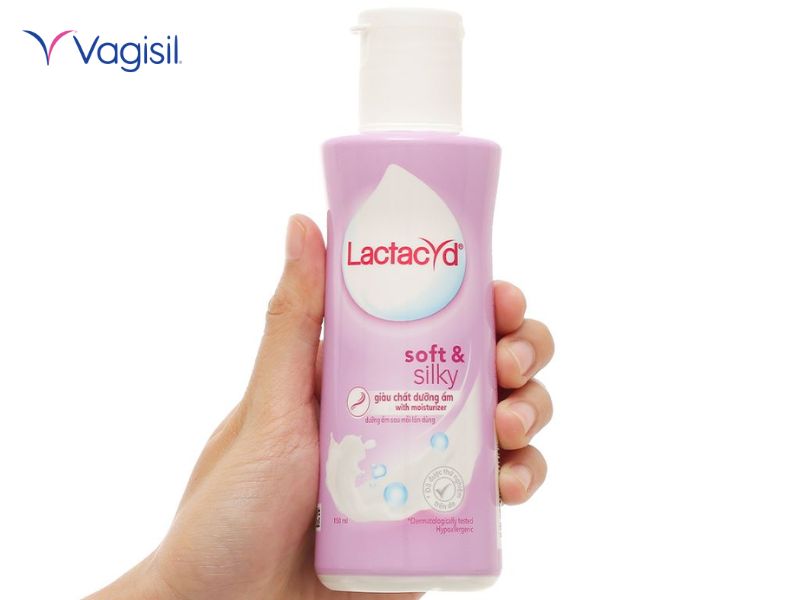 dung dịch vệ sinh phụ nữ không bị khô