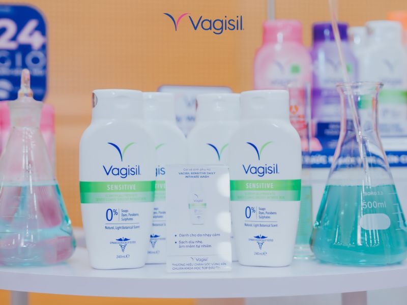 không dùng dung dịch vệ sinh phụ nữ có sao không