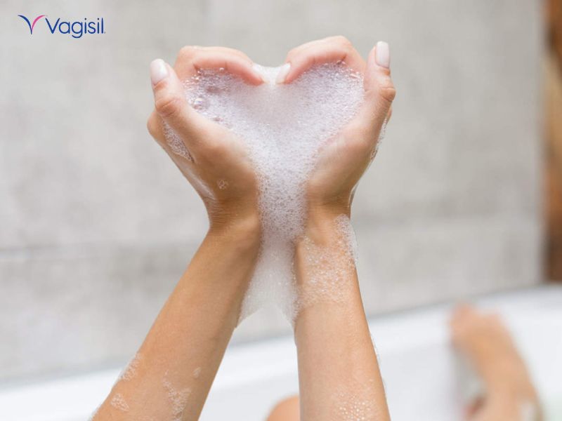 TOP dung dịch vệ sinh phụ nữ hương nước hoa