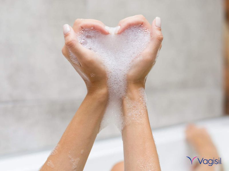 dung dịch vệ sinh phụ nữ để làm gì